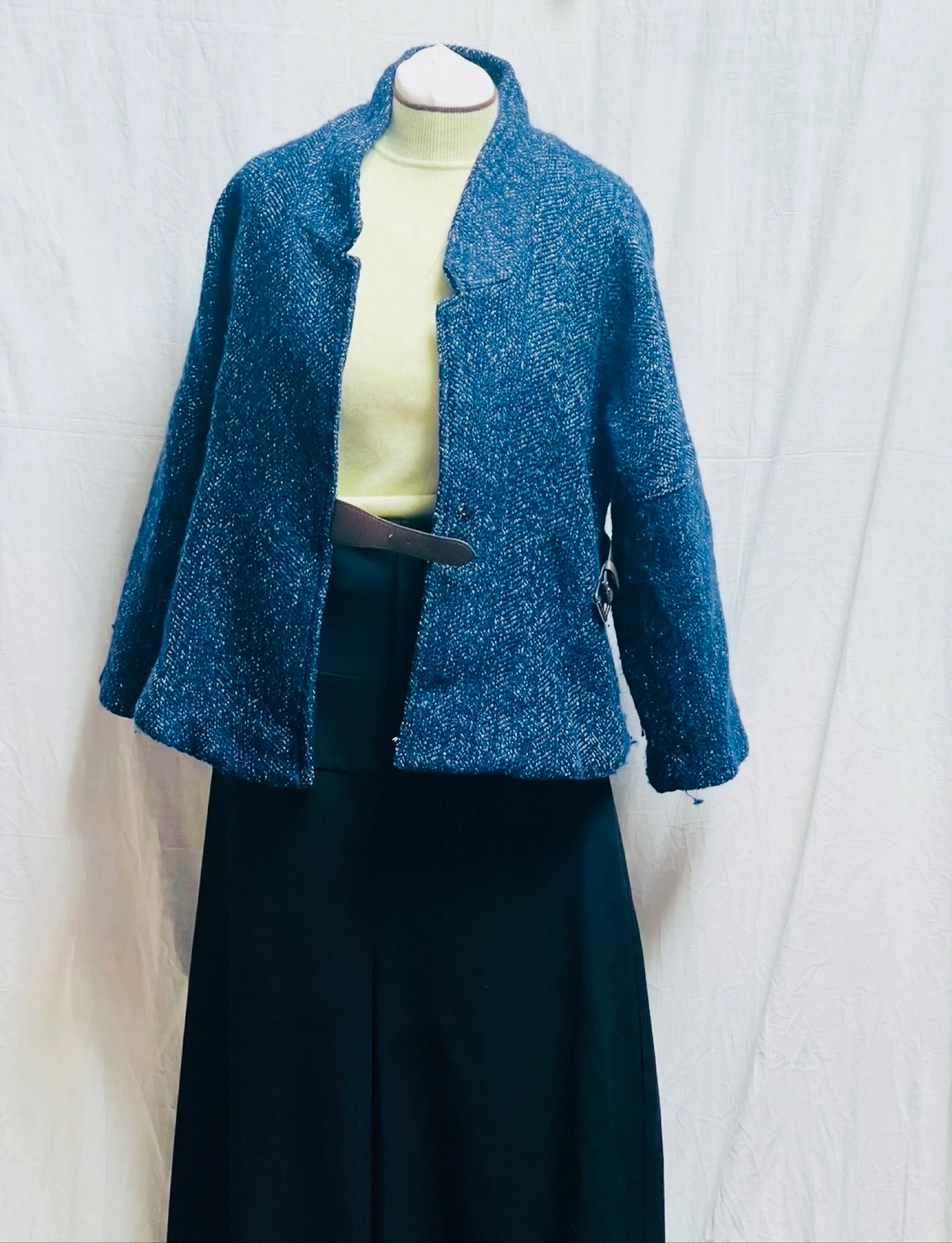 Minspri vest met twee kleuren van gemengde wol – photo 2